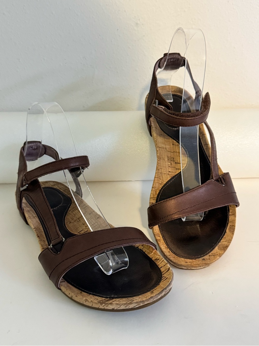 Teva Women’s Capri Universal Sandals Leather Uppers Comfy Cork Soles Size 8.5